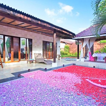 One Bedroom Private Villa Kuta Семиняк Екстериор снимка