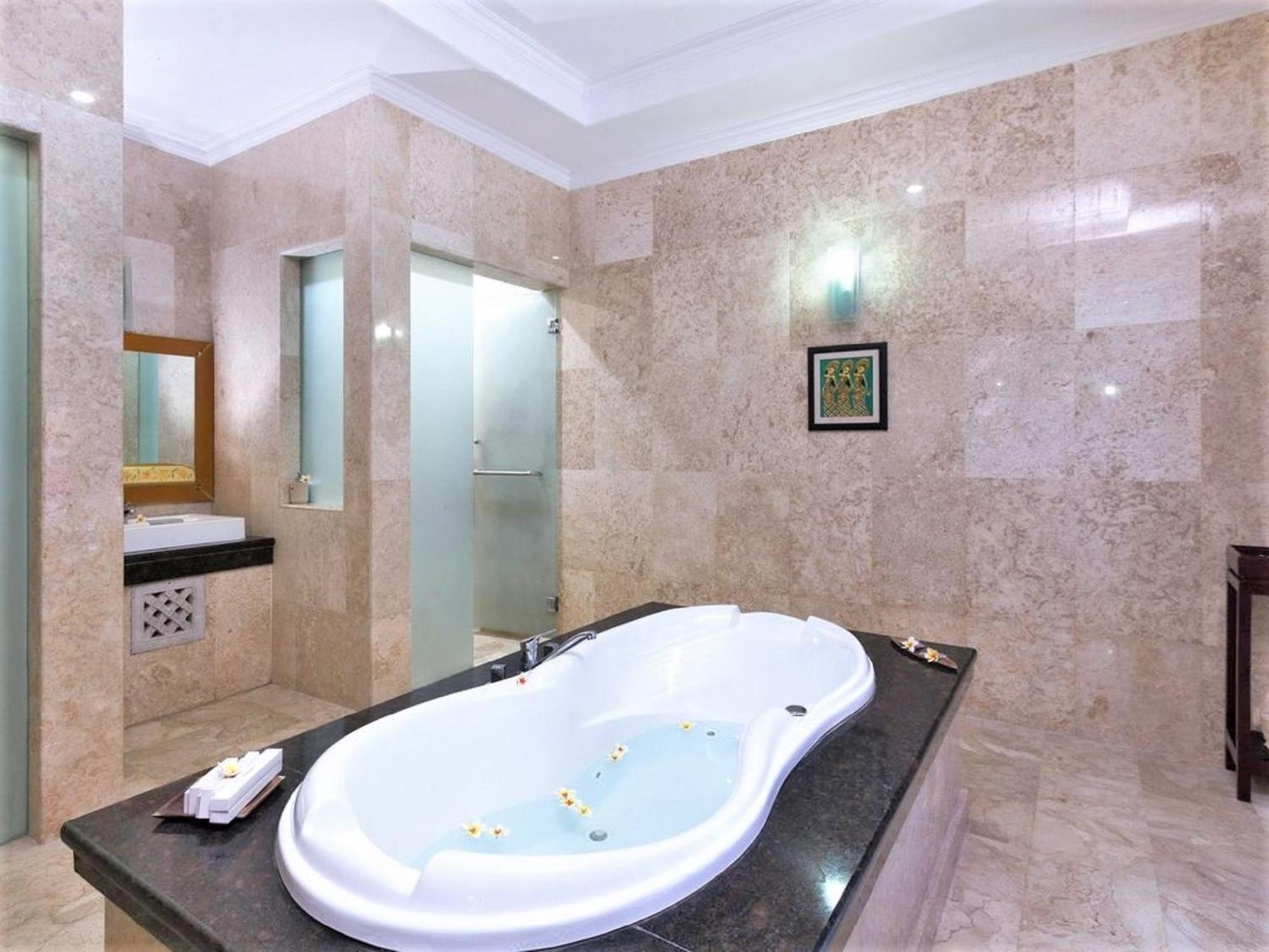 One Bedroom Private Villa Kuta Семиняк Екстериор снимка