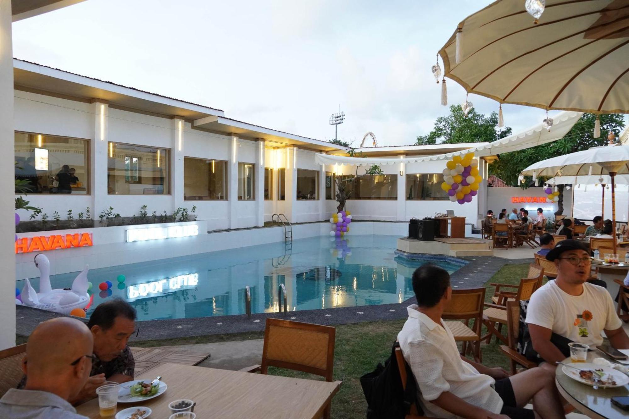 One Bedroom Private Villa Kuta Семиняк Екстериор снимка