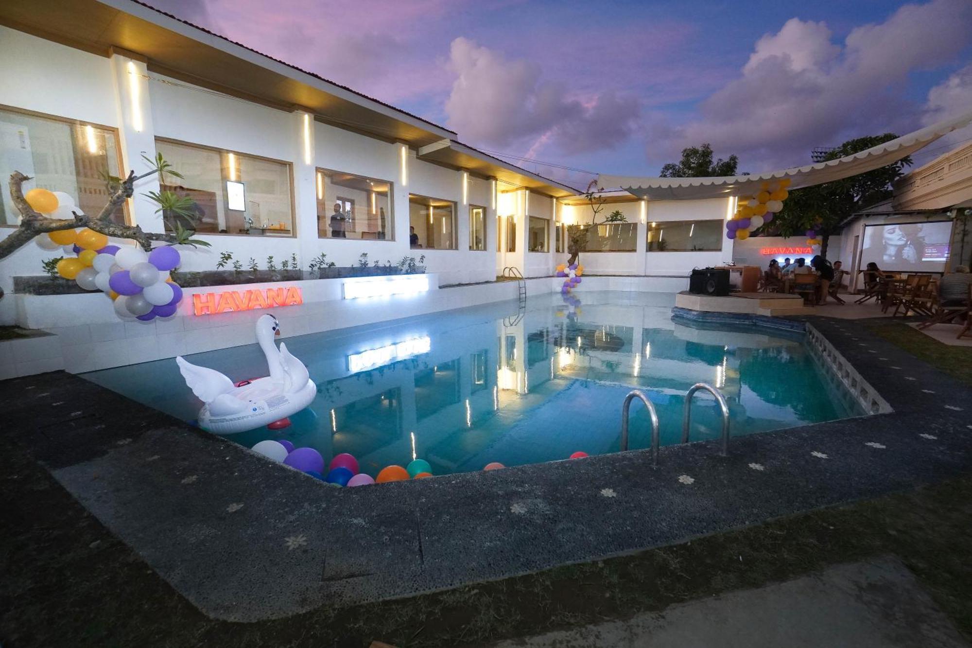 One Bedroom Private Villa Kuta Семиняк Екстериор снимка